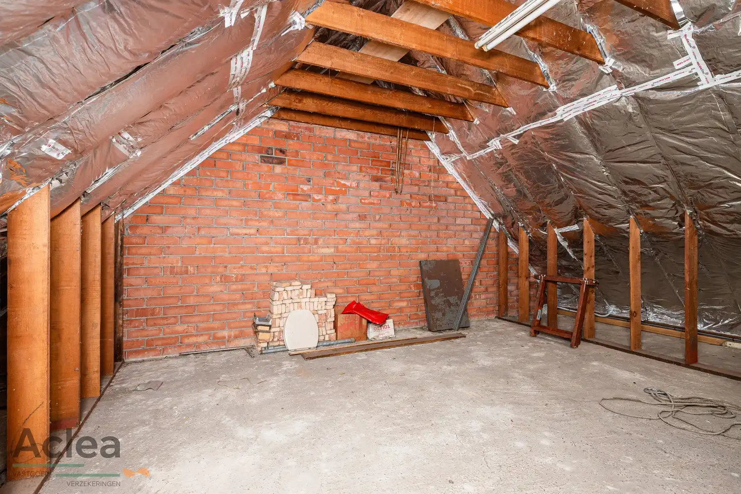 Te renoveren open bebouwing met landelijke ligging foto 29