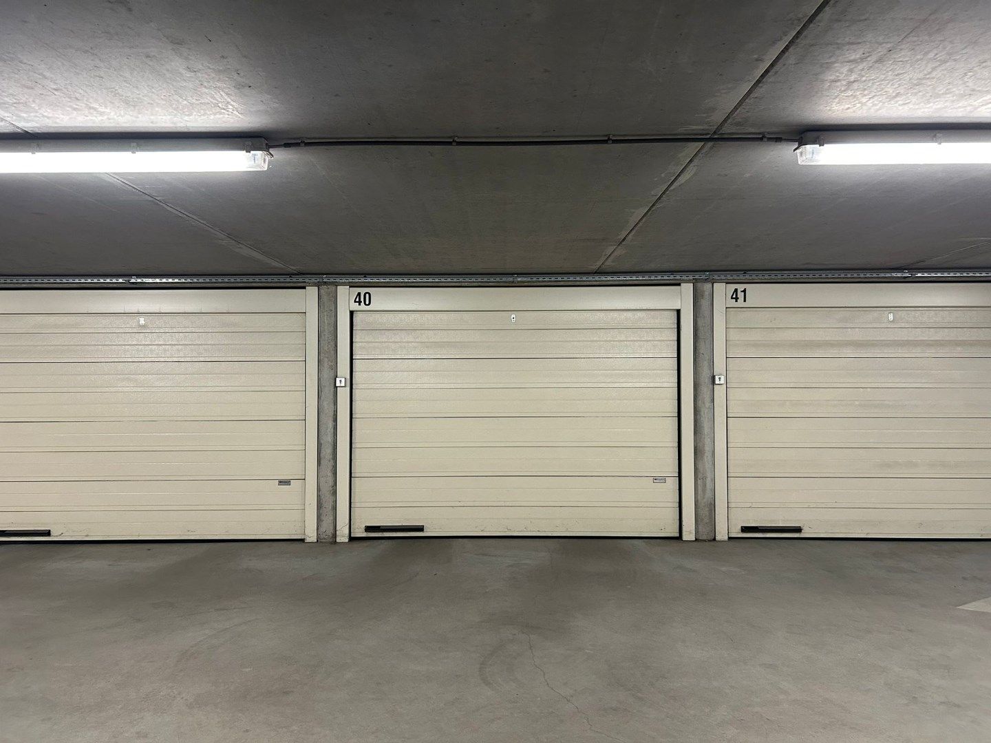Garagebox vlakbij Zeedijk te Oostende foto 2