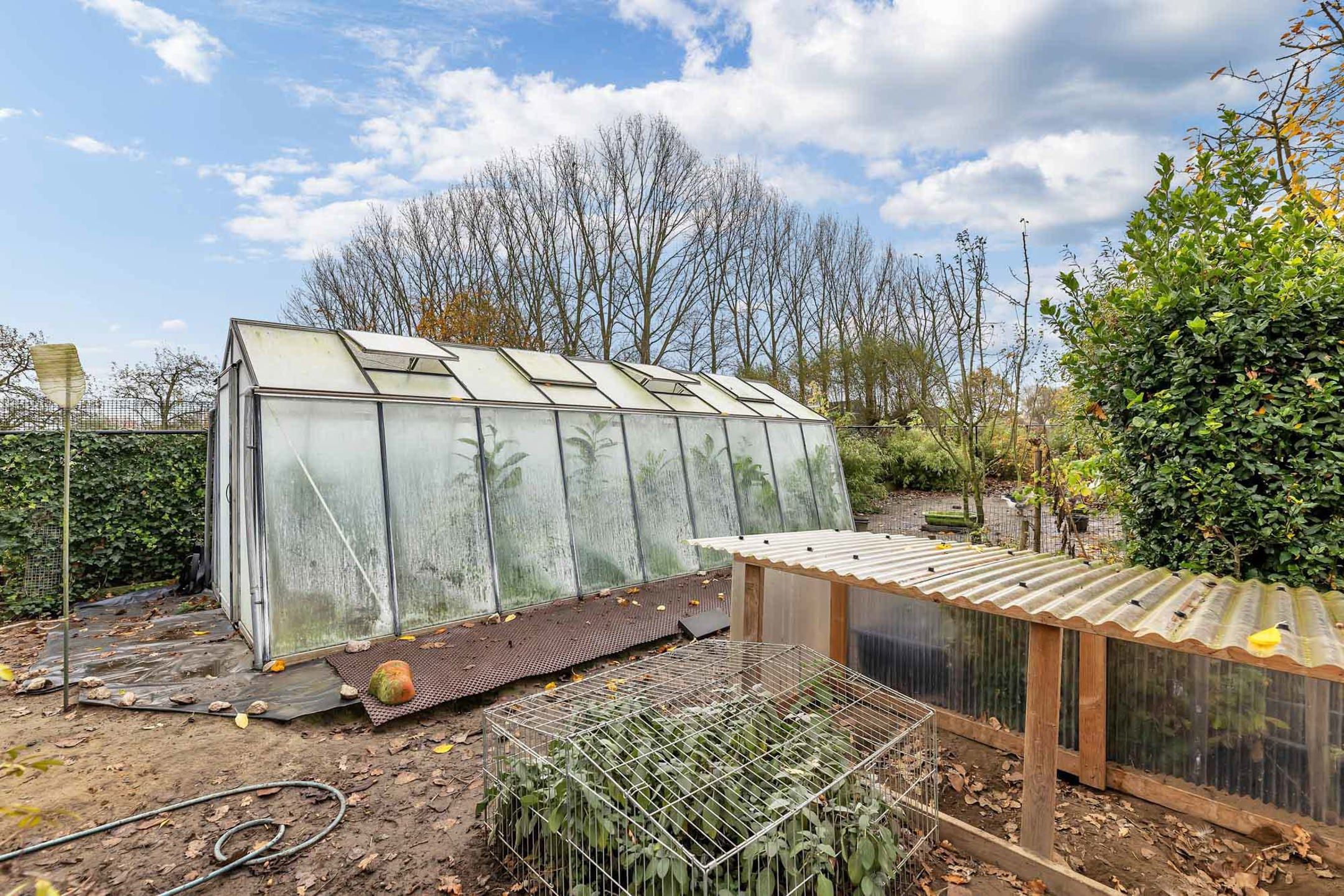 Projectgrond of totale renovatie met idyllisch uitzicht foto 23