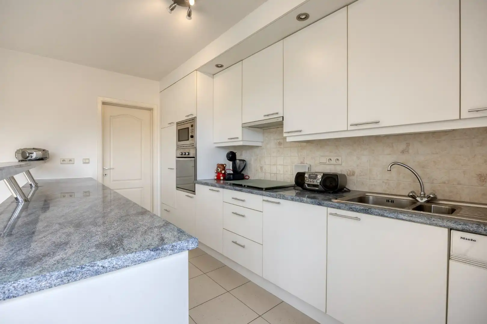 Appartement met 2 slaapkamers en autostaanplaats in Lubbeek! - EPC 102 kWh/m² - bewoonbare opp. 99 m² foto 12