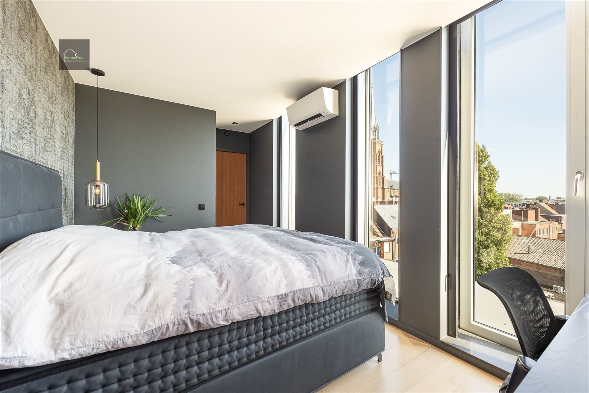 Luxe duplex appartement met groot terras en prachtig uitzicht foto 17