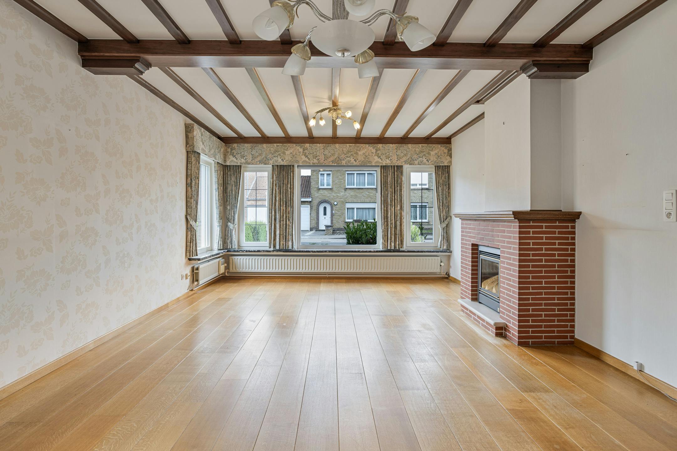 Vrijstaand huis te koop met 3 slaapkamers te Assebroek foto 2