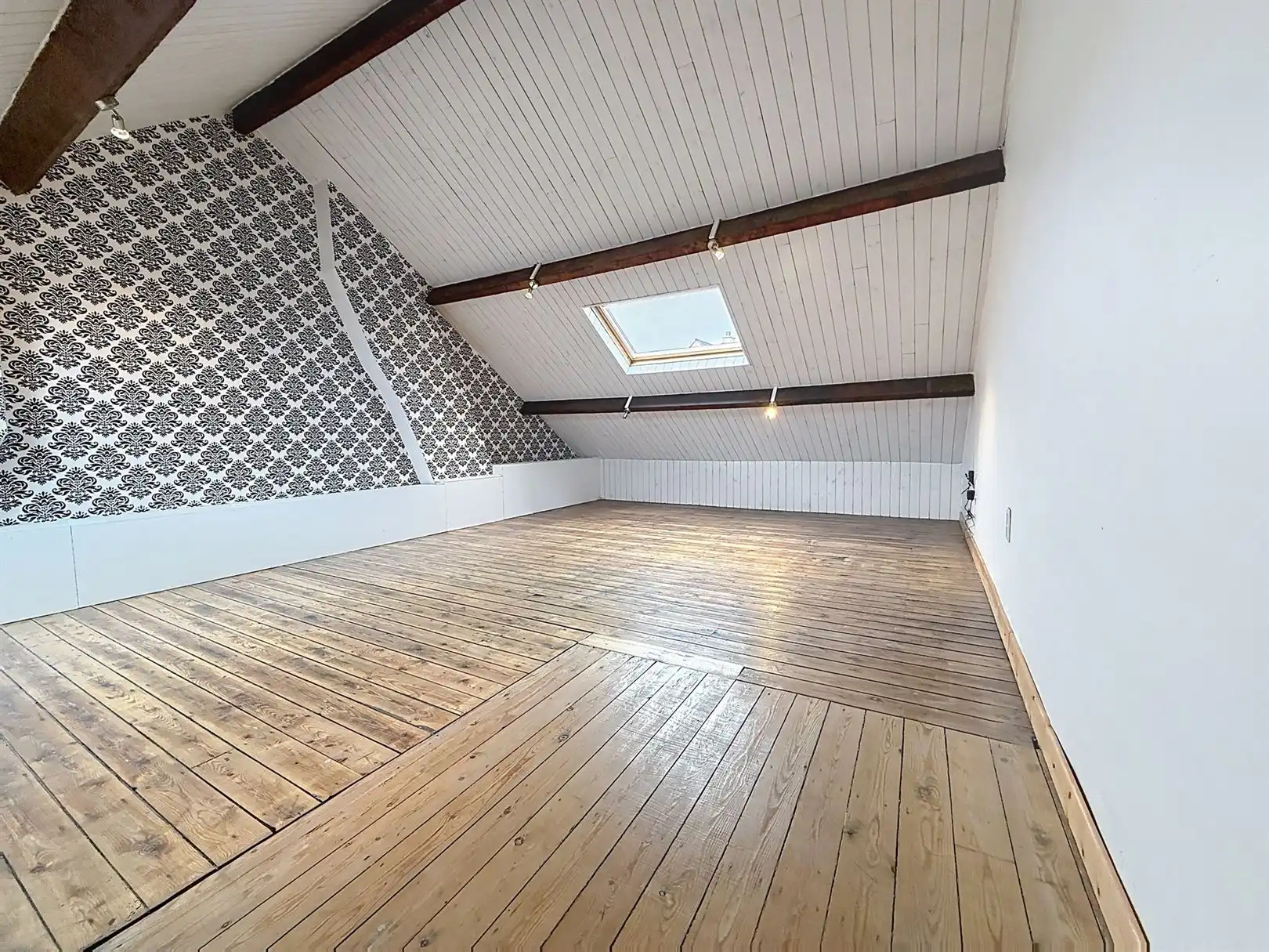 Leuke starterswoning/investeringspand, 2 slpks + zolder foto 19