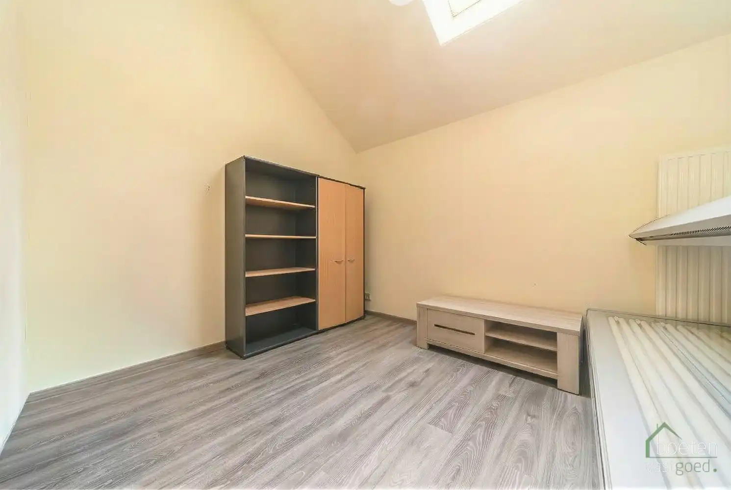 ALVERINGEM: instapklare beenhouwerij met woonst (4 slpks), ruim zonneterras/tuintje en garage in het hart van Alveringem. foto 23