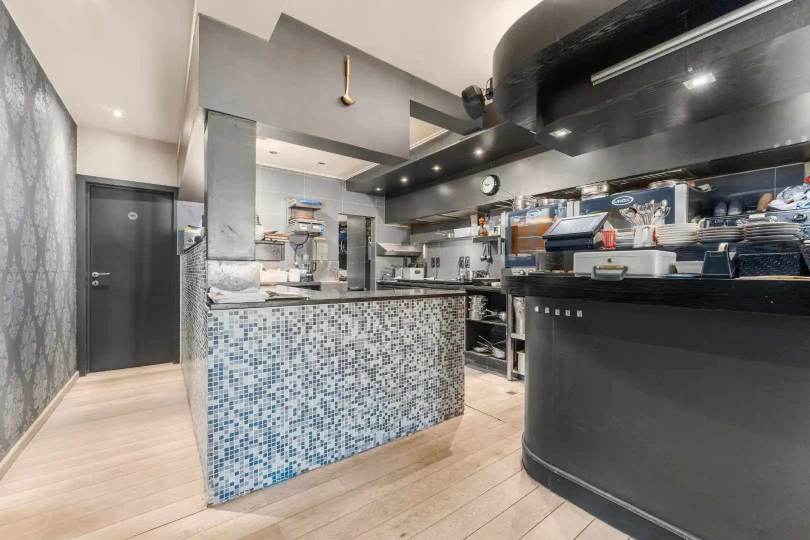 HANDELSPAND OP ZEEDIJK foto 3