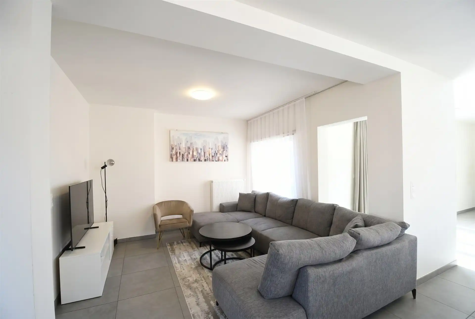 Appartement met twee slaapkamers in Sint-Niklaas  foto 2