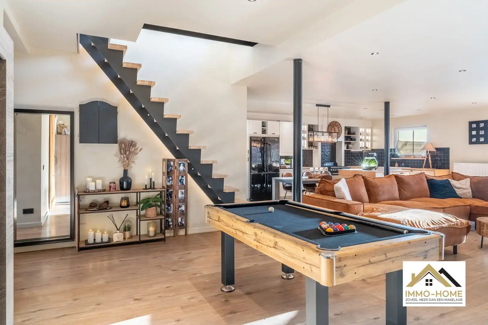 Ruime vrijstaande woning met zwembad en ruime grond op topligging! foto 7