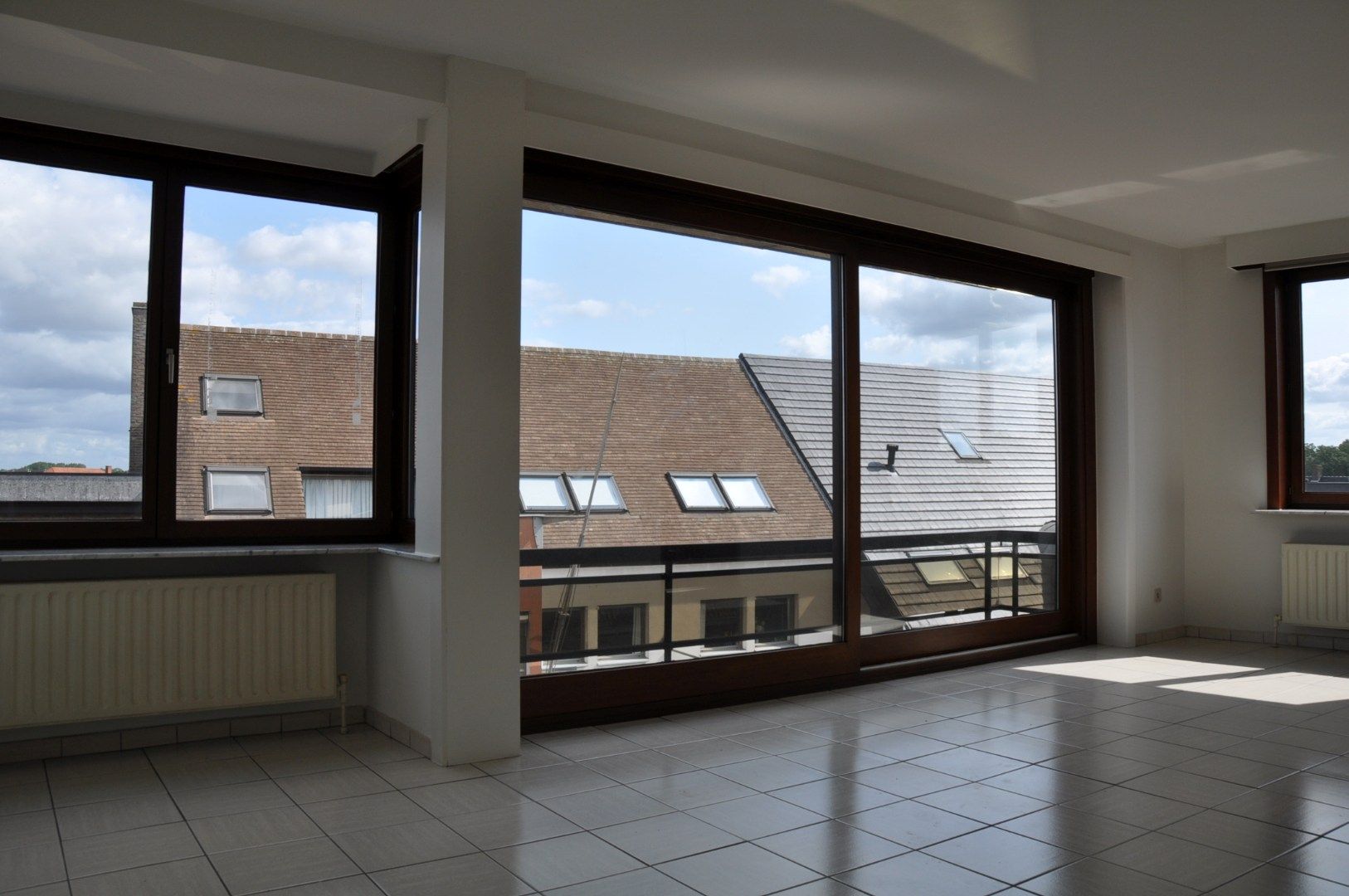 Ruim en verzorgd appartement met twee slaapkamers - centrale ligging. foto 3