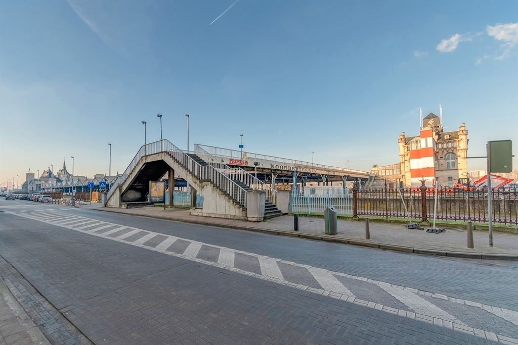 Ruime studio met zicht op de Schelde foto 16