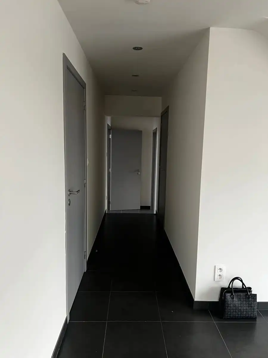 Goed onderhouden appartement met 2 slaapkamers. foto 4