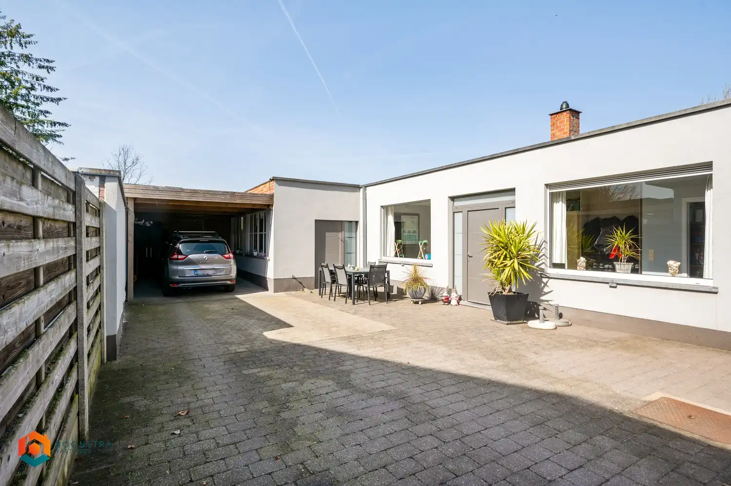 Halfopen bebouwing met 4 slpkrs en achtergelegen atelier foto 11