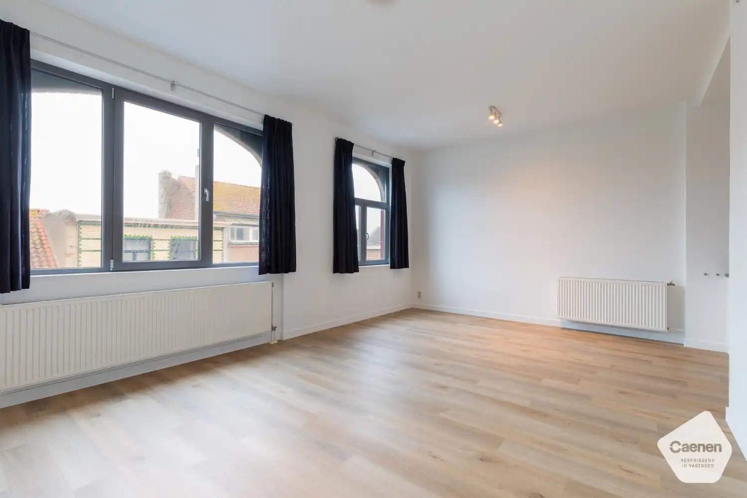 Ruim en lichtrijk appartement met open leefruimte op wandelafstand van jachthaven en strand foto 4