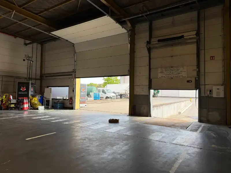 Magazijn te huur foto 3