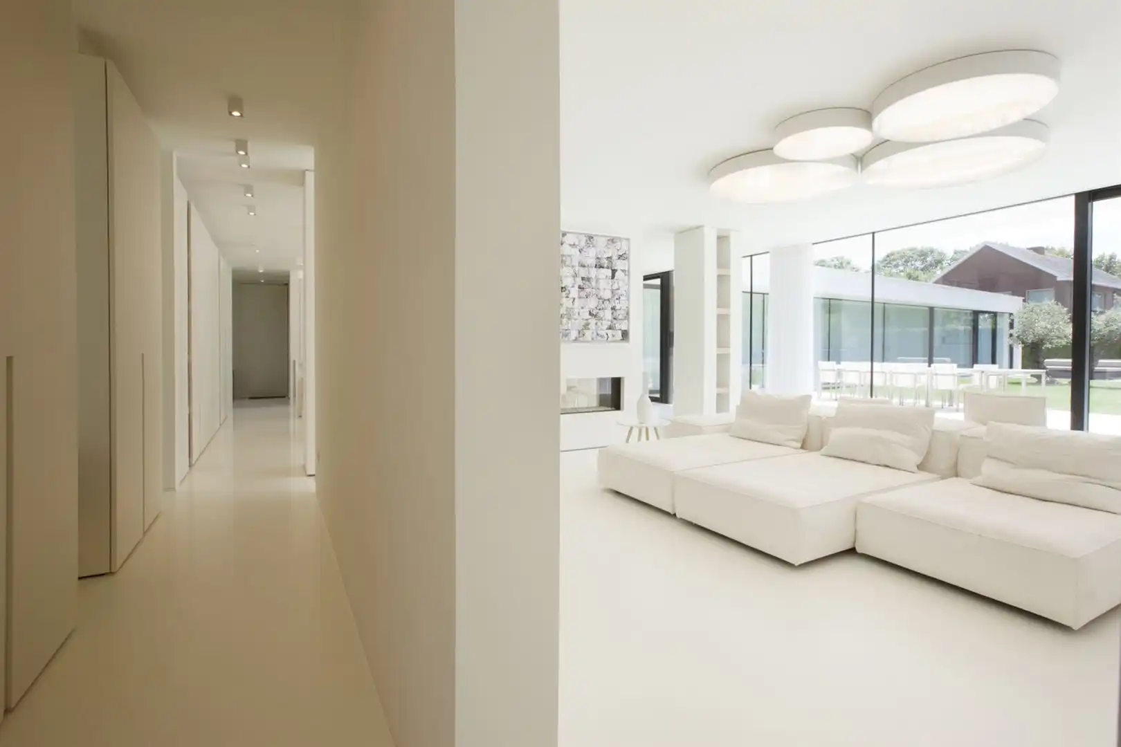 Exclusieve laagbouwvilla in residentiële buurt foto 8