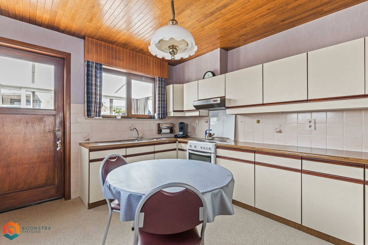 Ruime woning met 5 slpkrs en volledig ingerichte vergunde (woon)chalet 85m² op een perceel van 1117 m² foto 7