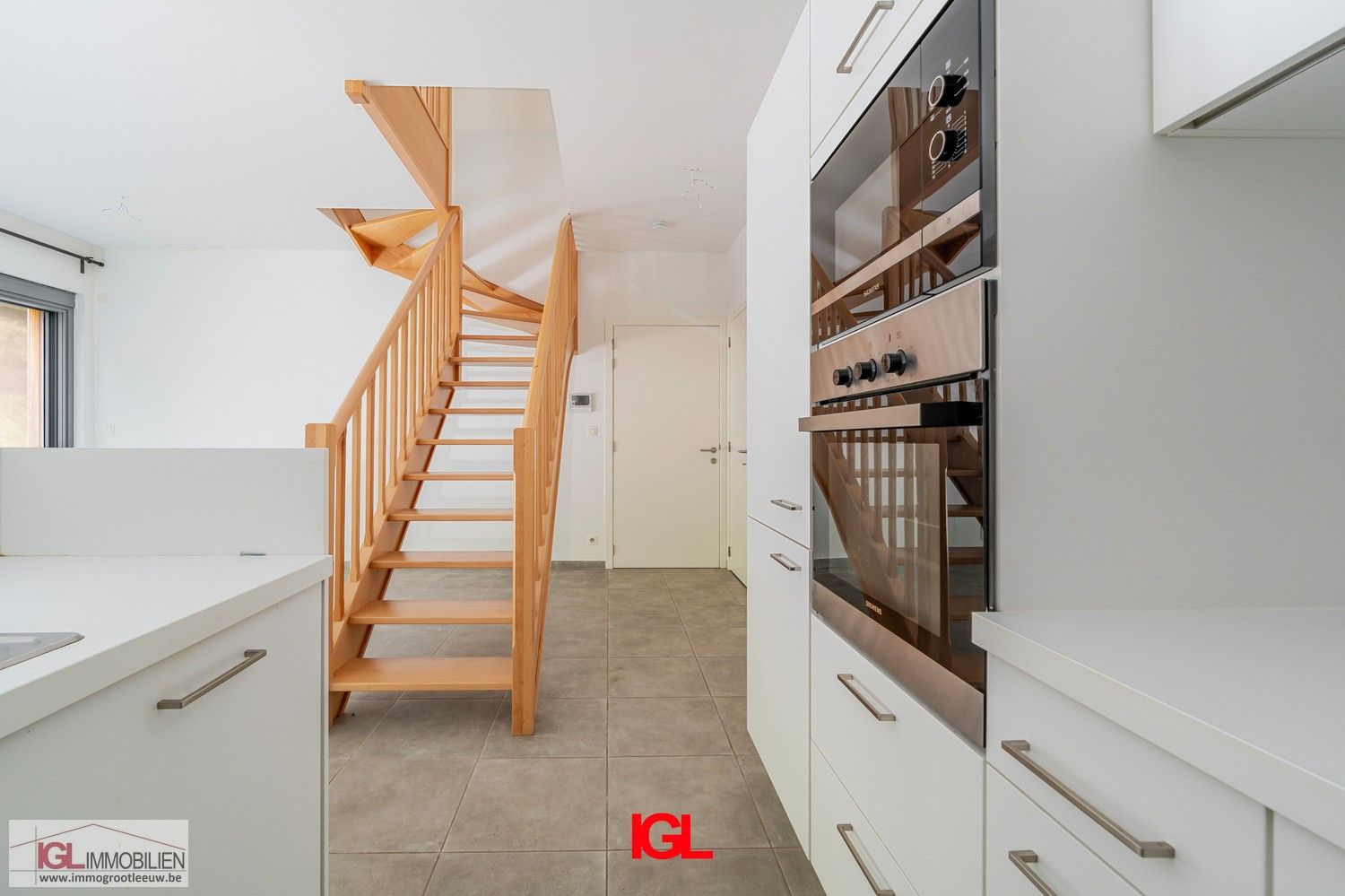 Nieuwbouw-duplex appartement met tuin en ondergrondse parkeerplaats! foto 7
