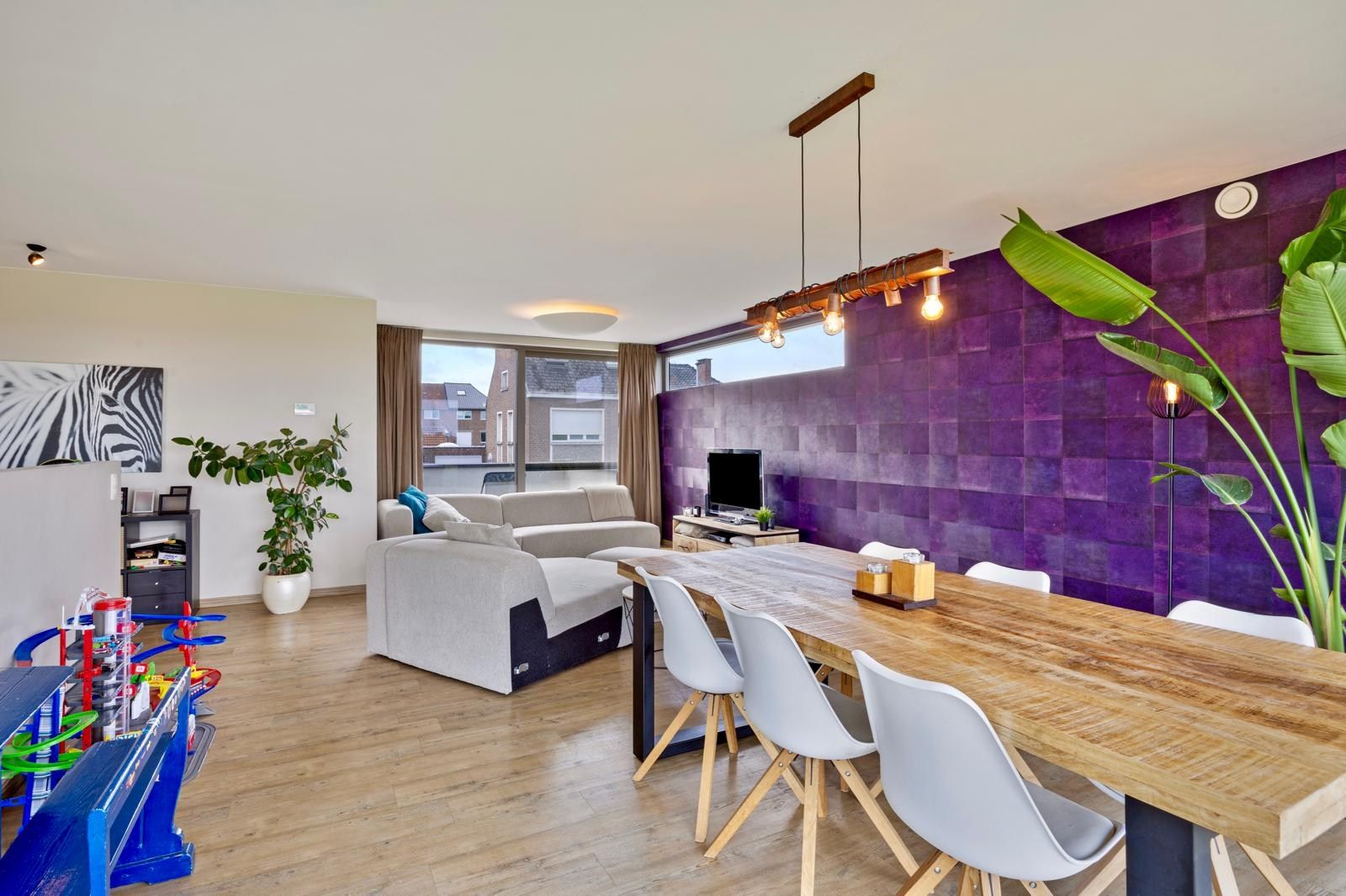 RECENTE VILLA MET 5 SLAAPKAMERS + 2 BADKAMERS ! foto 8