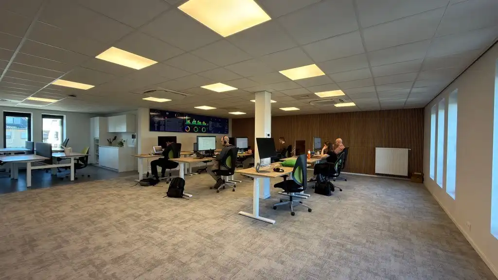 Instapklare kantoren met terras te huur vlakbij afrit E19 in Rumst foto 10