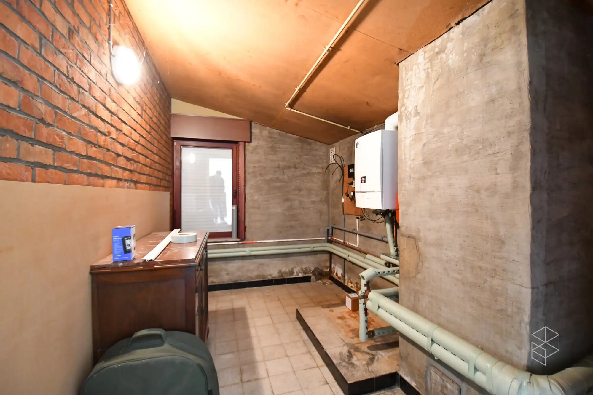 Grote goed onderhouden woning met 3 slpk, tuin en grote garage foto 19