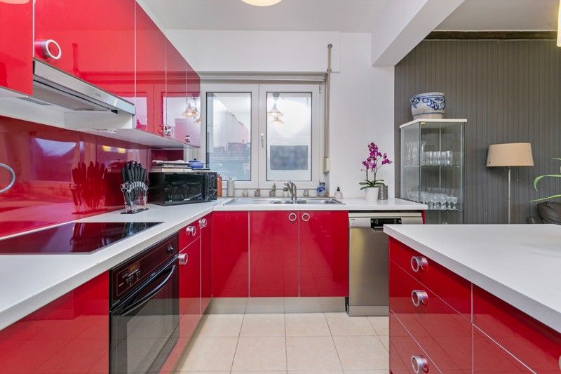 GELIJKVLOERSAPPARTEMENT MET TUIN EN GARAGE IN KONINGSLO foto 9