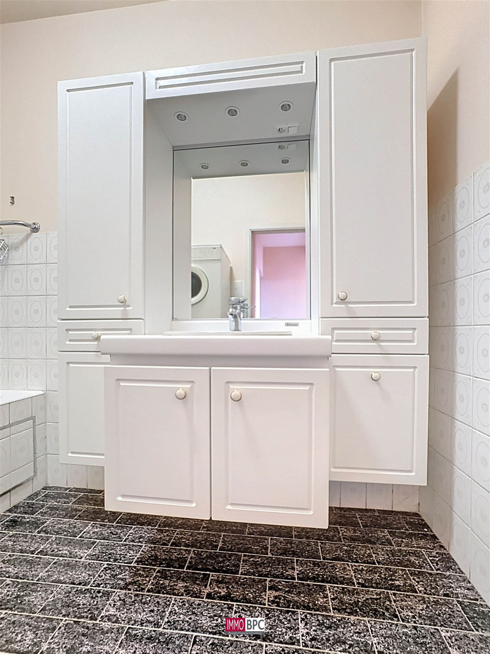 dit prachtige appartement in Ganshoren, waar ruimte, comfort en een indrukwekkend uitzicht  foto 21