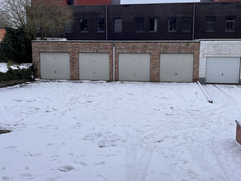 Garagebox foto {{pictureIndex}}