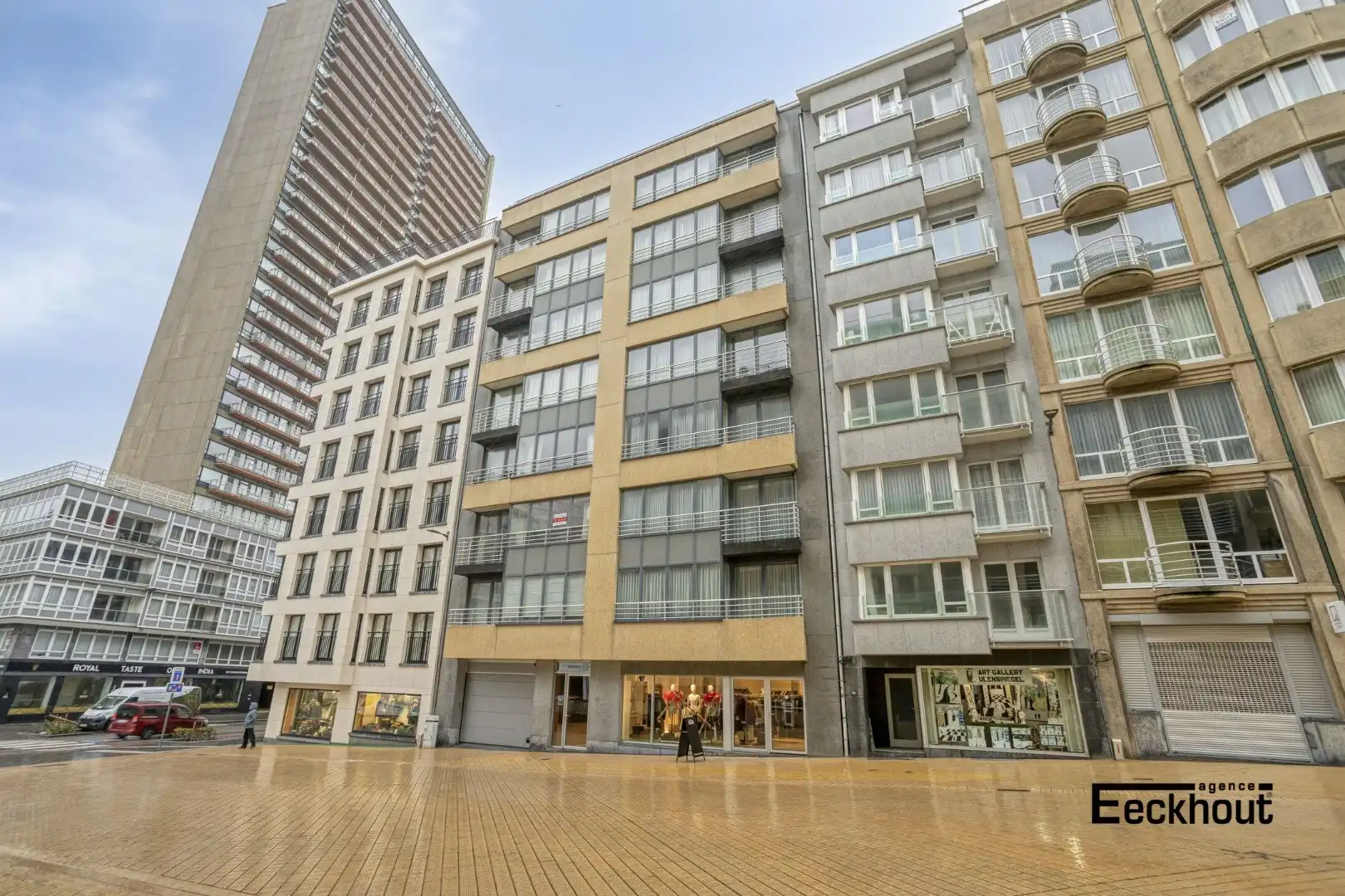 Instapklaar 2 slaapkamer appartement met lateraal zeezicht foto 4