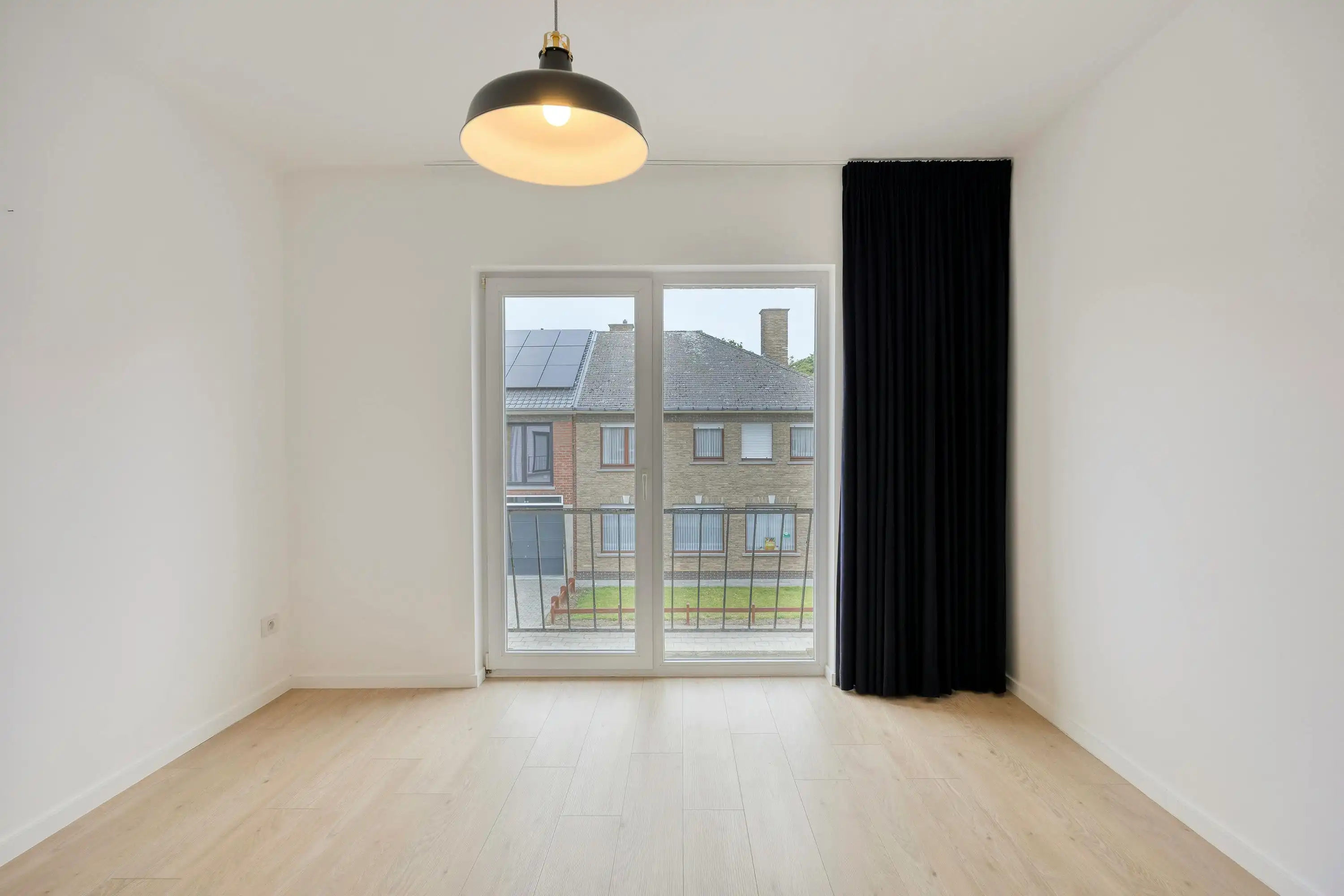 Recent gerenoveerd huis met 3 kamers te koop in Beveren-Leie foto 15