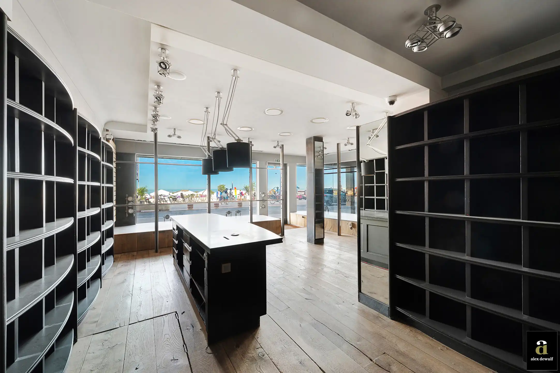 Instapklaar handelspand met topligging in Knokke foto 10
