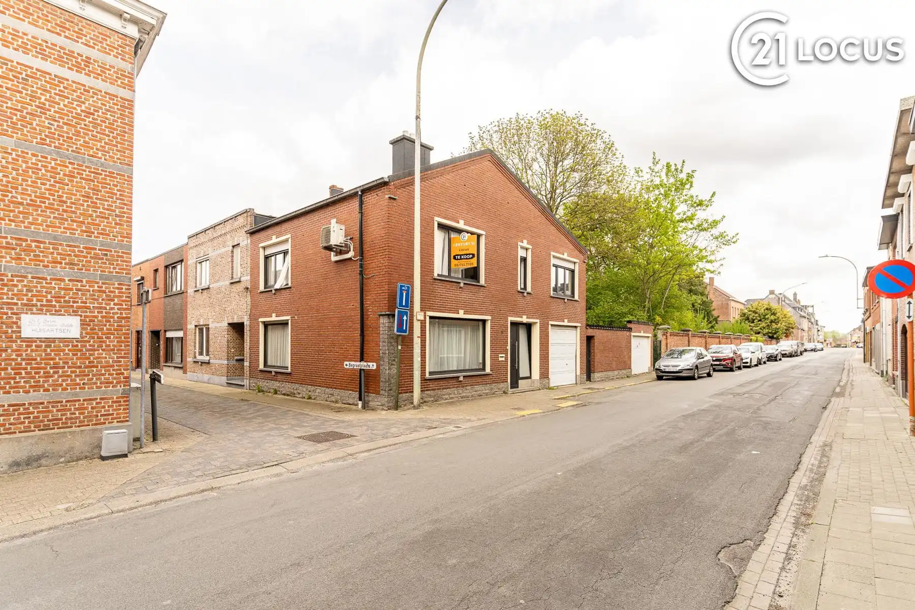 Ruime gezinswoning met 3 slpk, garage en recente renovatie foto 19