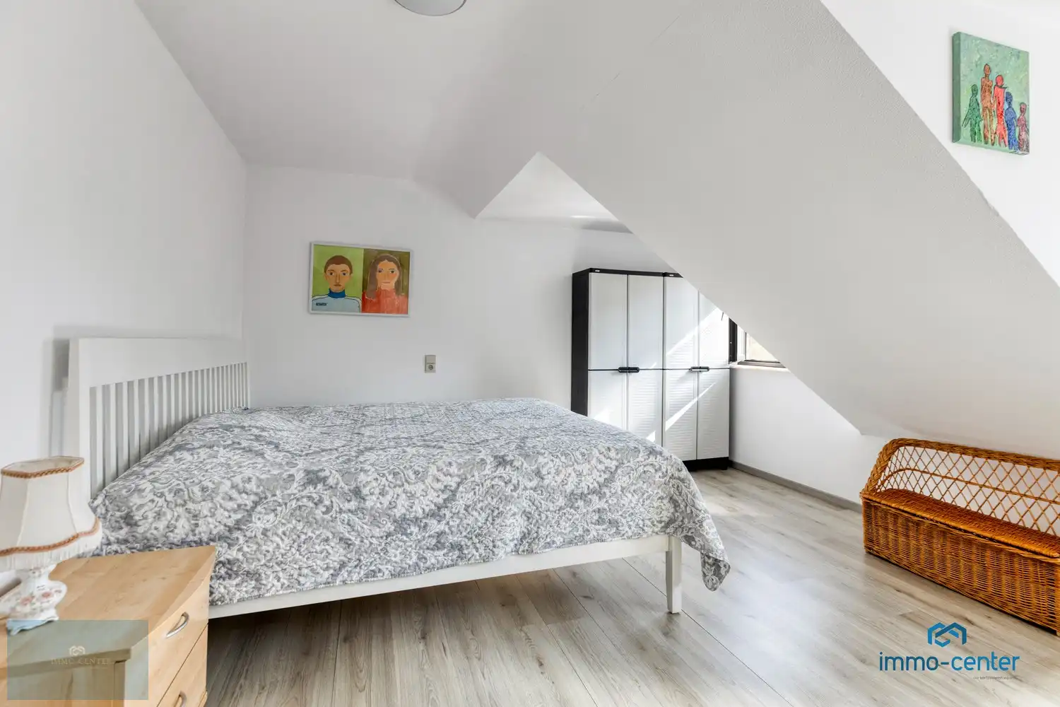 Instapklare vrijstaande woning met 4 slaapkamers en prachtige tuin foto 21