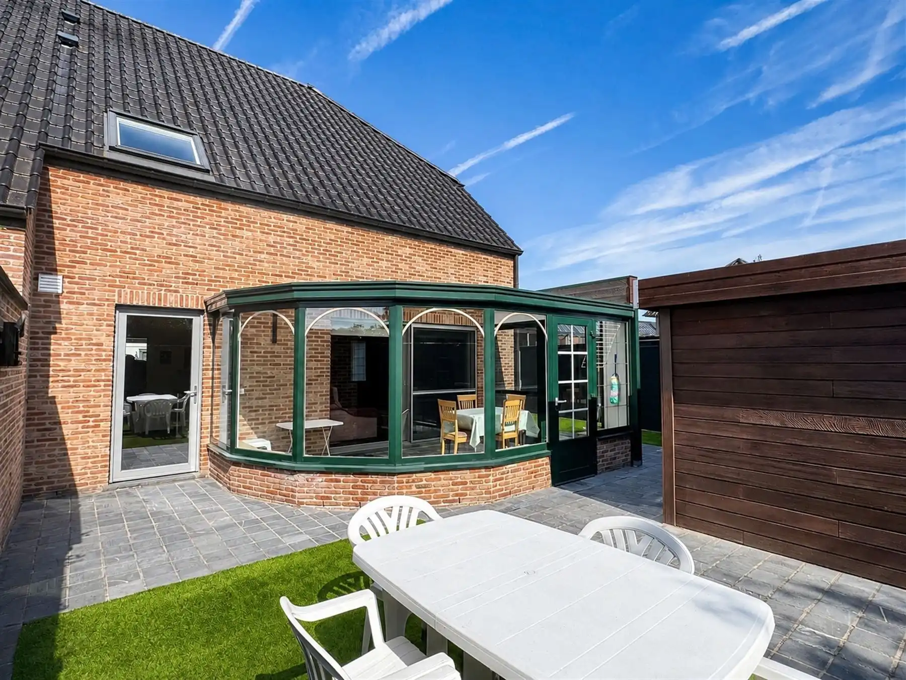 Recente woning met drie ruime slaapkamers en garage foto 14