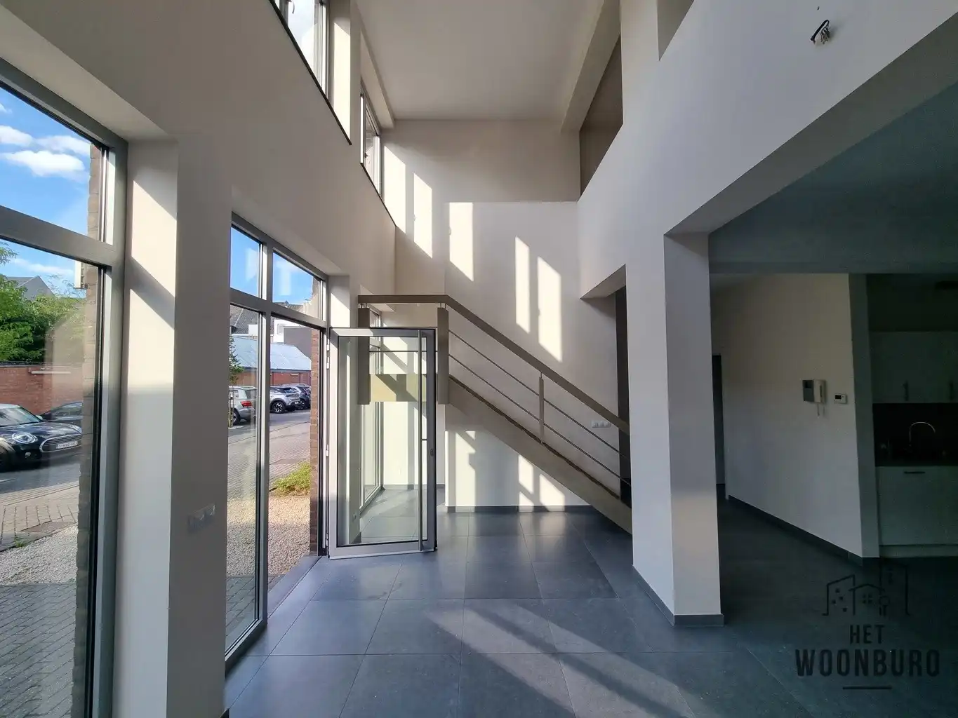 Ruime duplex met één slpk, bureau, tuin en 2 staanplaatsen foto 5