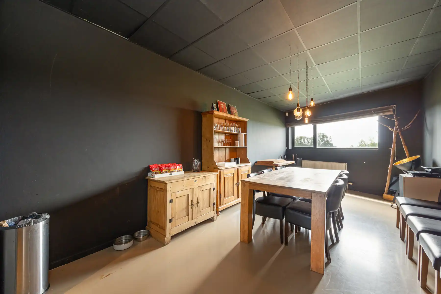 Woning met handelspand op een perceel van 1.497m². foto 17