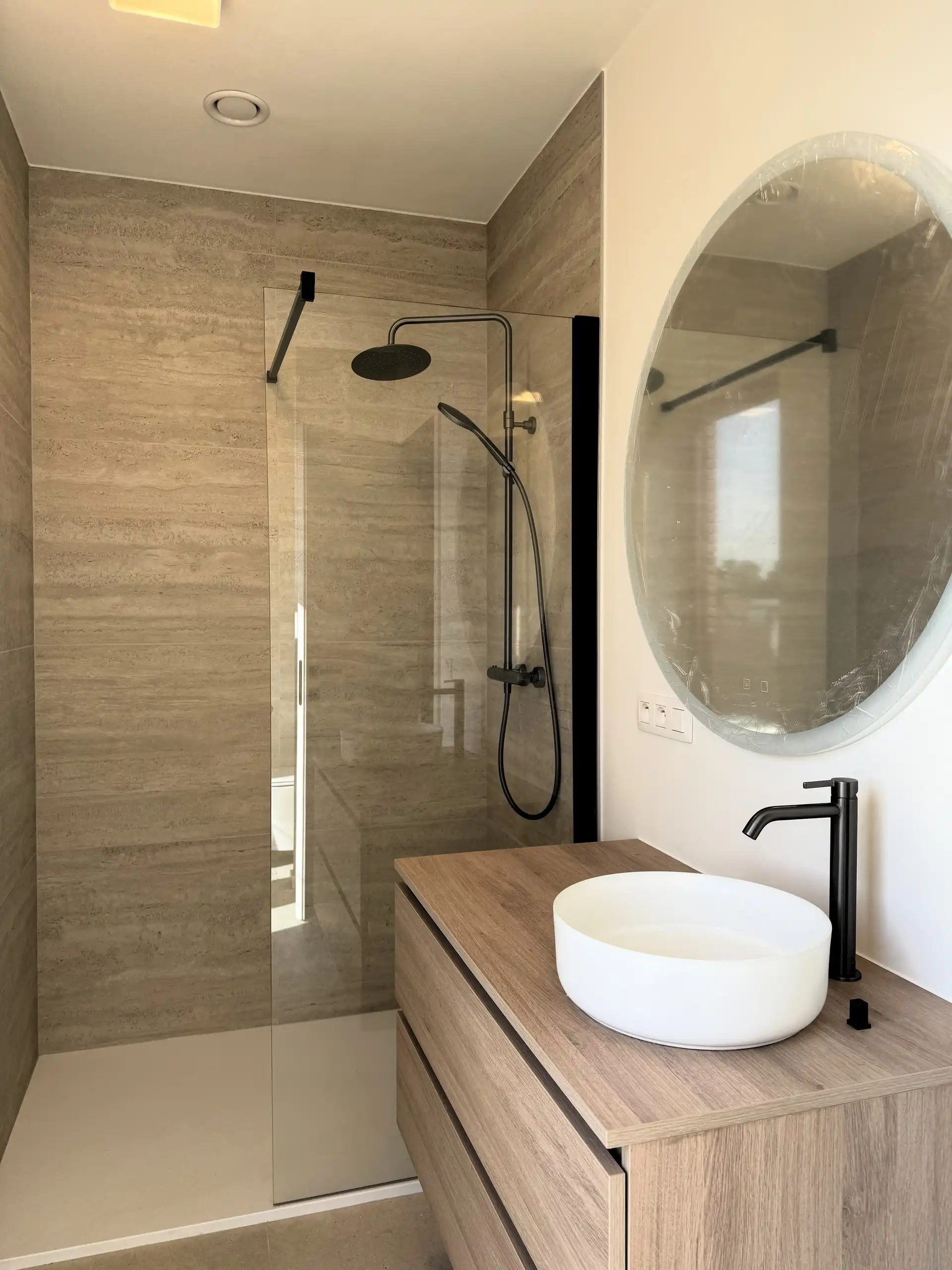 Exclusieve penthouse in residentie Klaver met luxe, ruimte en zon in het hart van Lummen foto 9