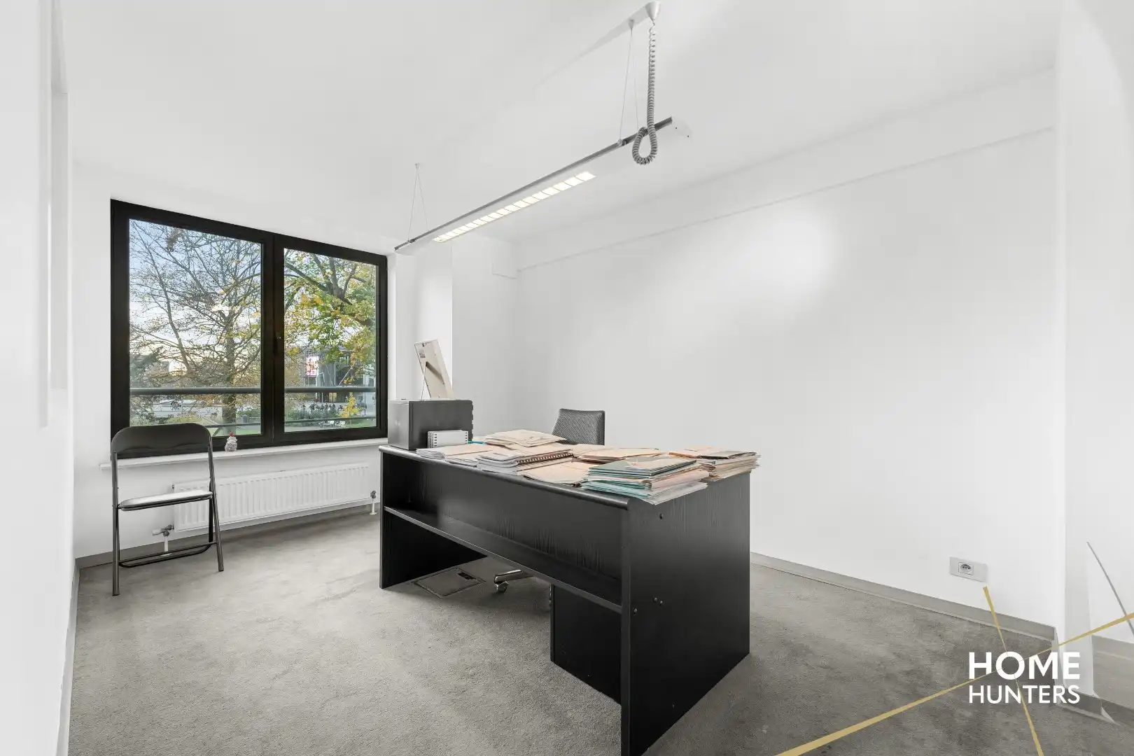 Kantoorruimte bestaande uit twee verdiepingen op het Colaertplein te Ieper foto 6