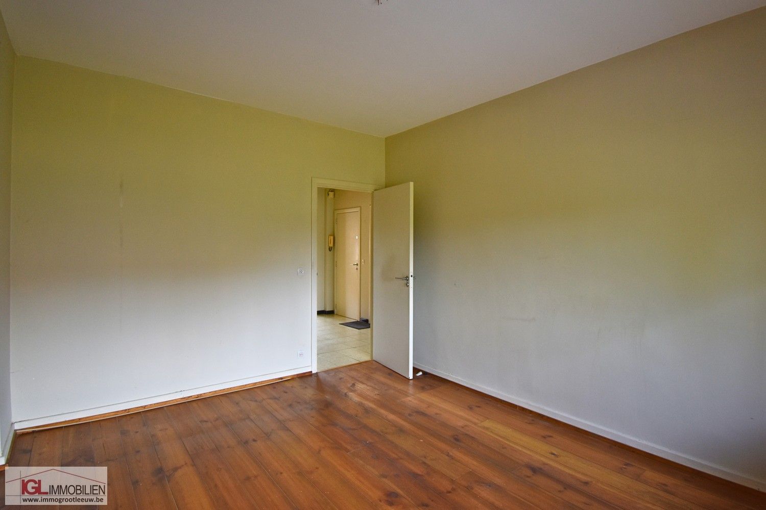 Gelijkvloersappartement te koop in Sint-Pieters-Leeuw foto 8