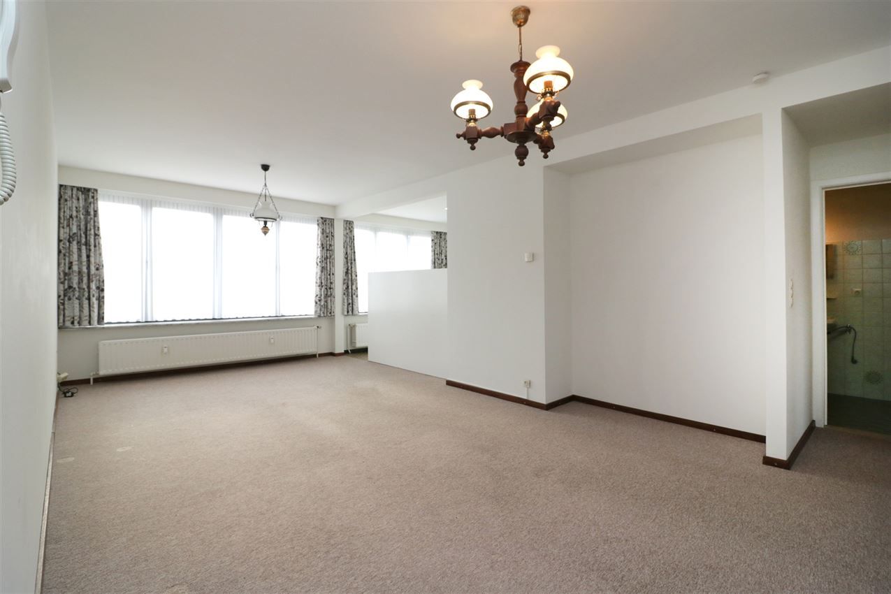 Centraal gelegen app met 2 slpk.en garagebox foto 4