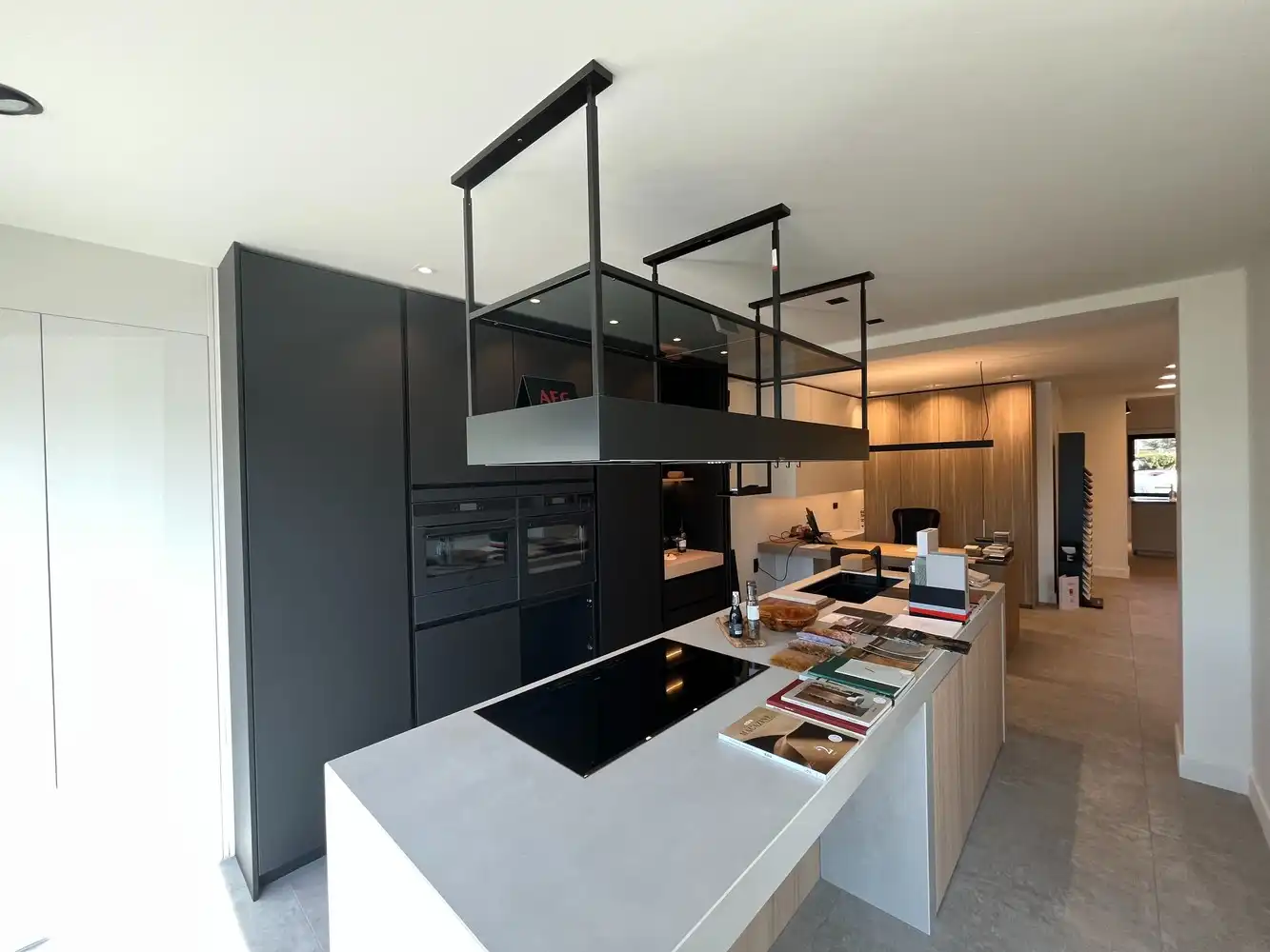 showroom 164m² foto 6