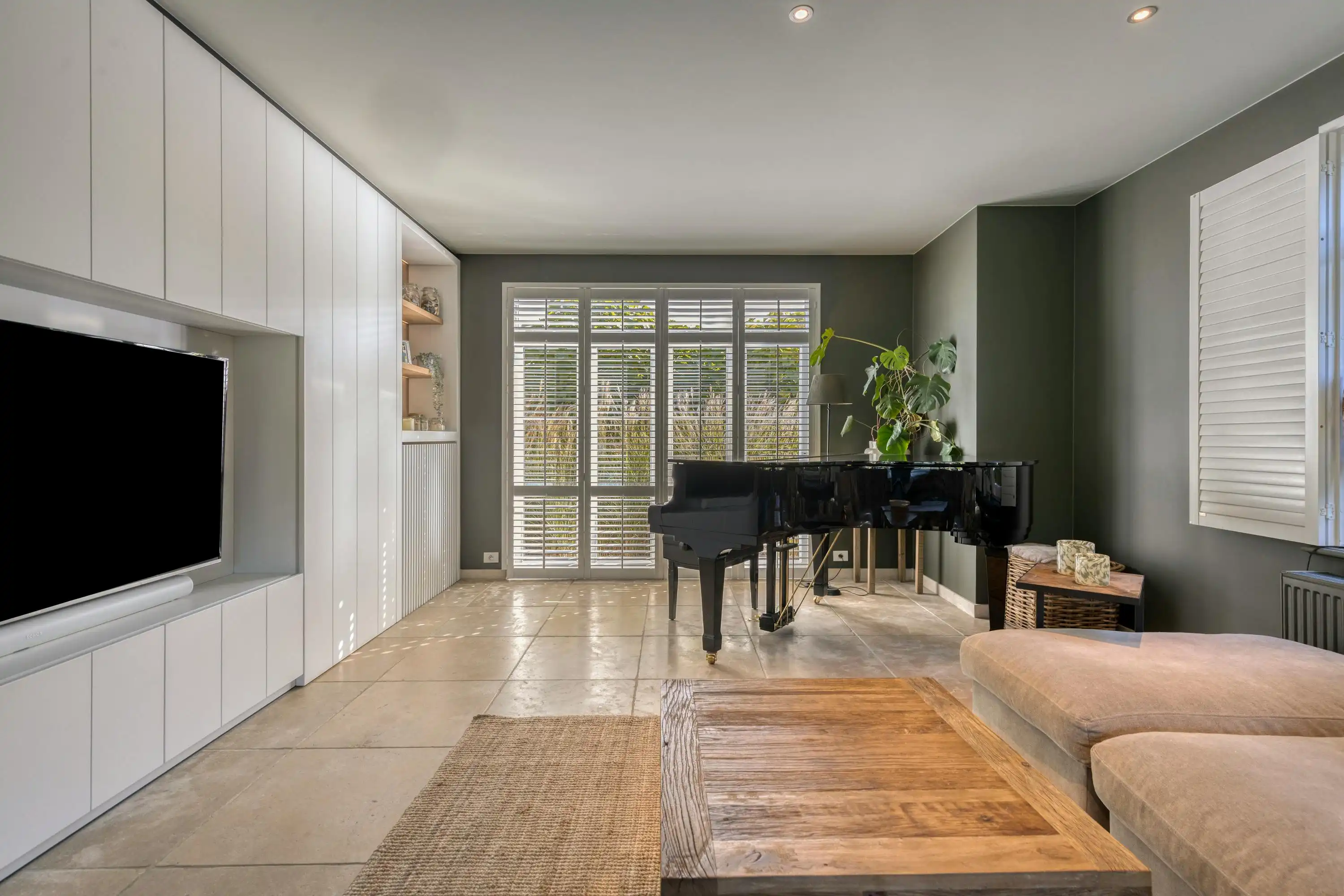 Instapklaar huis met 5 slaapkamers & 2 badkamers in Oostkamp foto 9