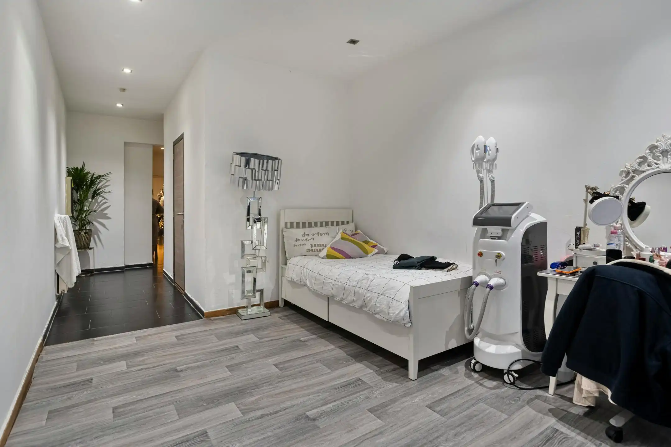 Huis van ca. 220 m² te koop in Borgerhout foto 11
