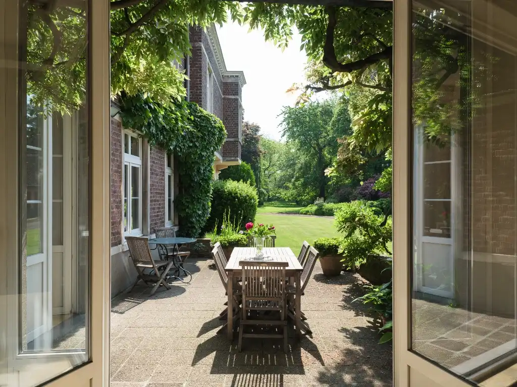Bijzonder ruime en karaktervolle herenwoning met prachtige parktuin van ca. 6.800 m² in Oostakker foto 6