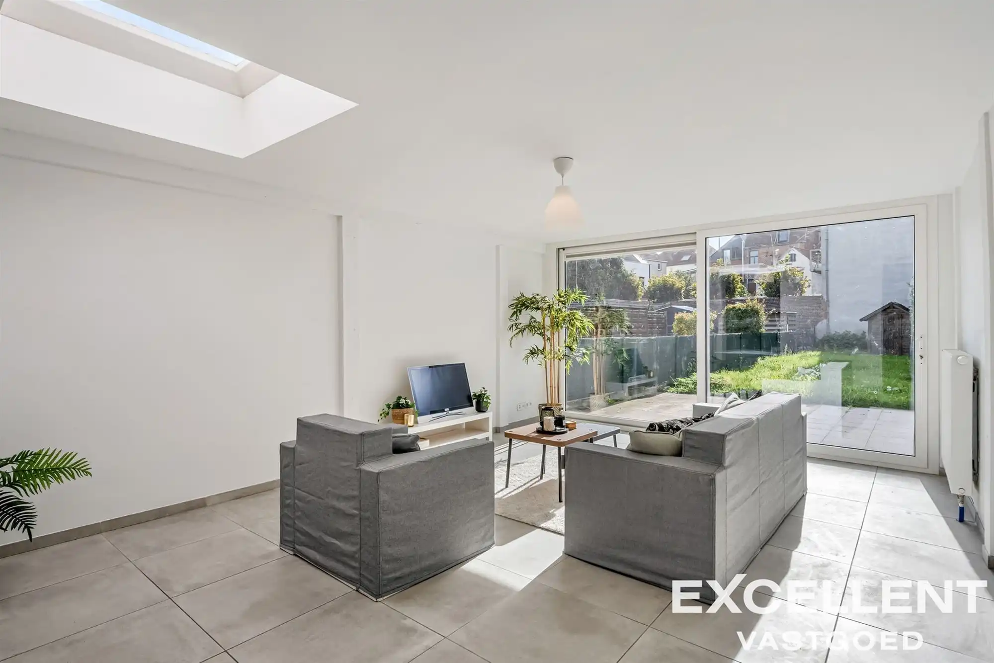 Gezellige instapklare woning centrum Deinze foto {{pictureIndex}}
