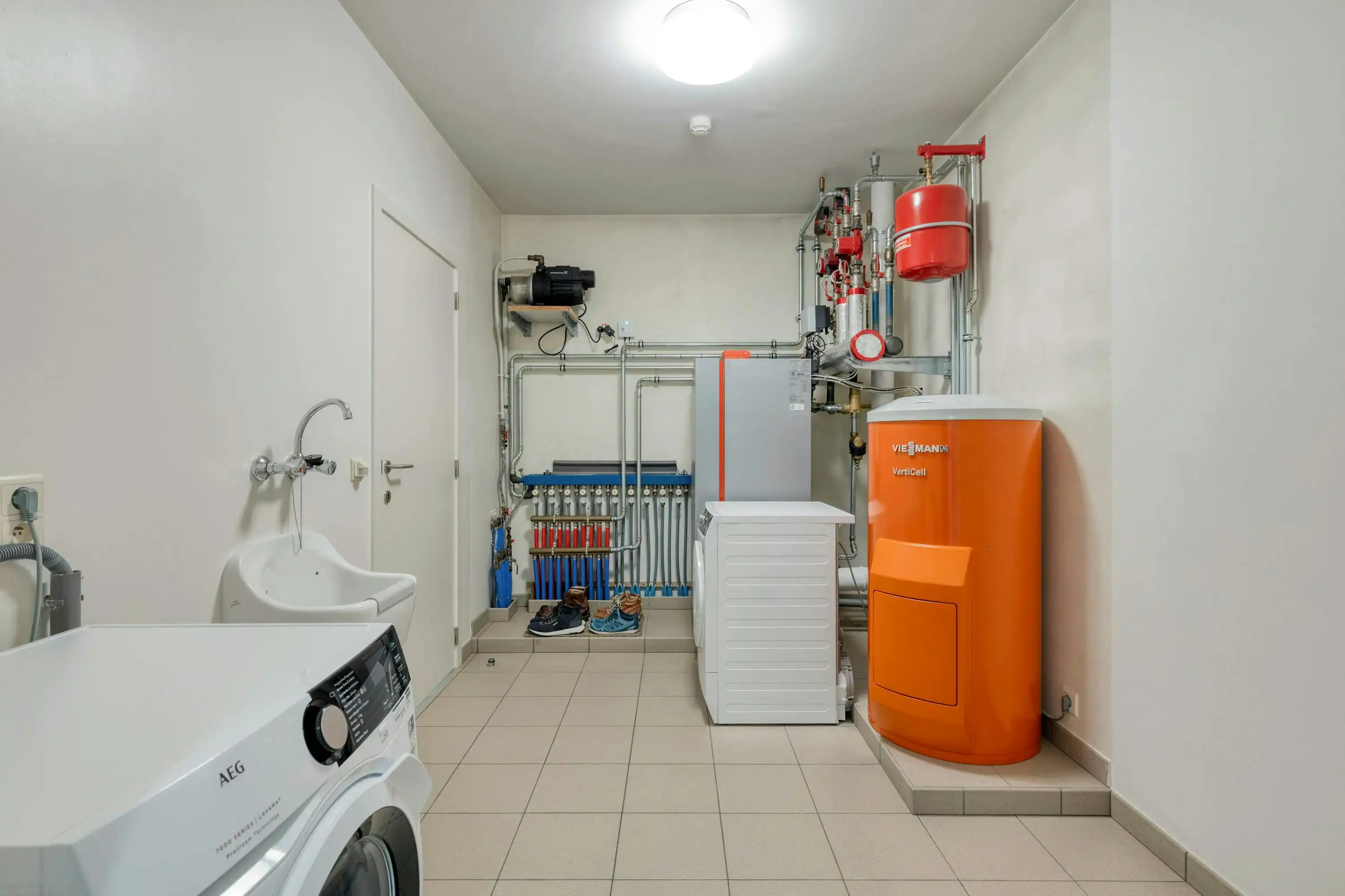 Unieke woning in het hart van Ursel: Karakter, ruimte en ongeziene mogelijkheden foto 20