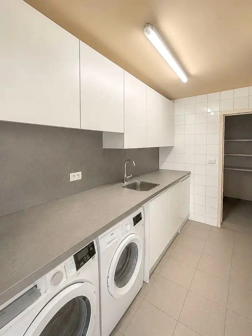 Moderne bel-etagewoning met polyvalente ruimte, zonnige tuin en energiezuinige afwerking foto 18