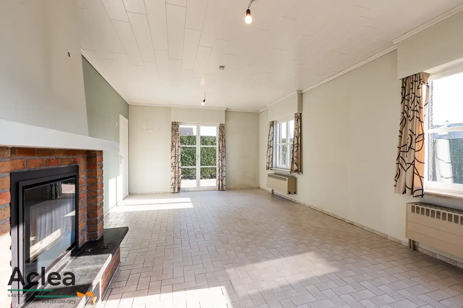 Vrijstaande woning op een zeer goede locatie in Vinderhoute. foto 5