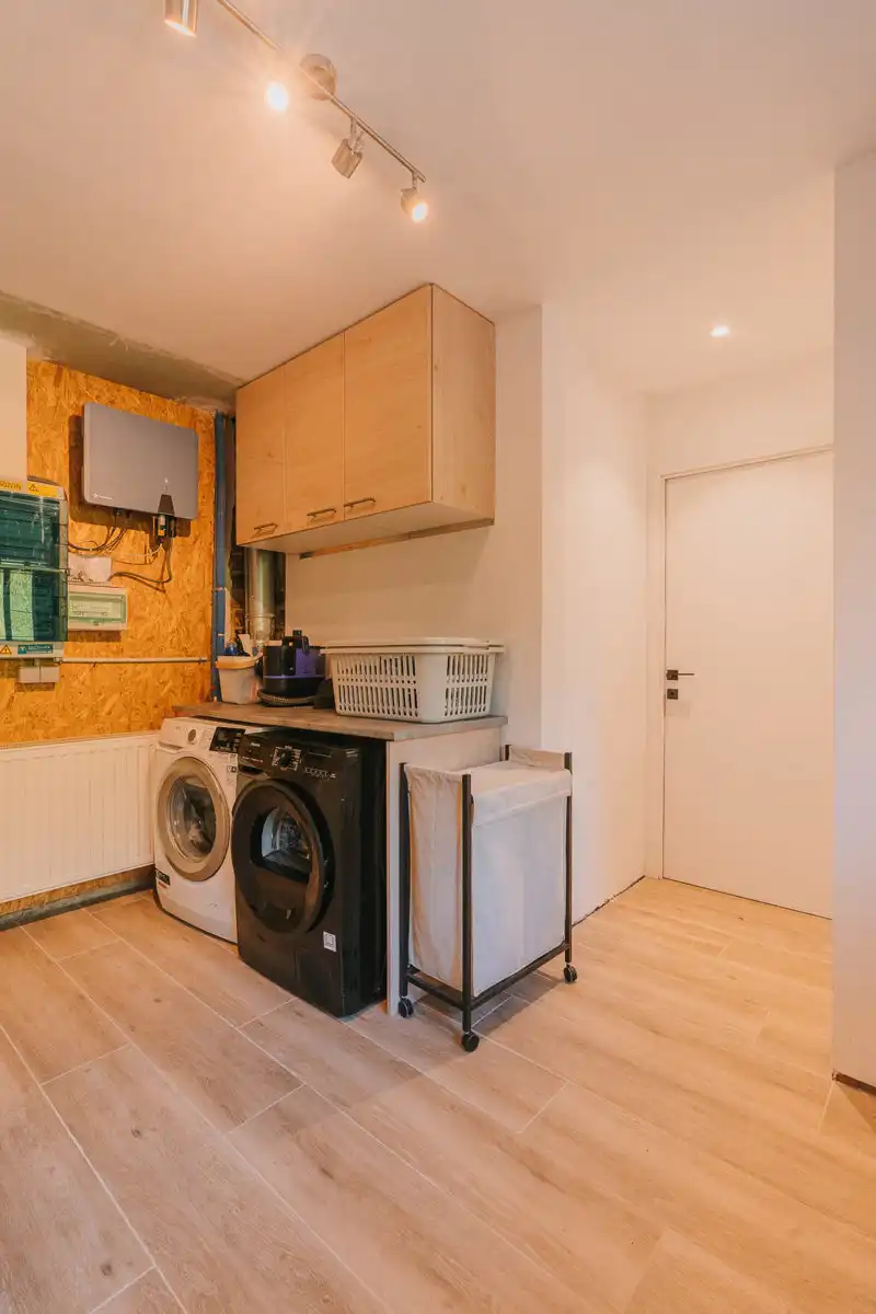 Stijlvol gerenoveerde open bebouwing op 630 m² foto 13