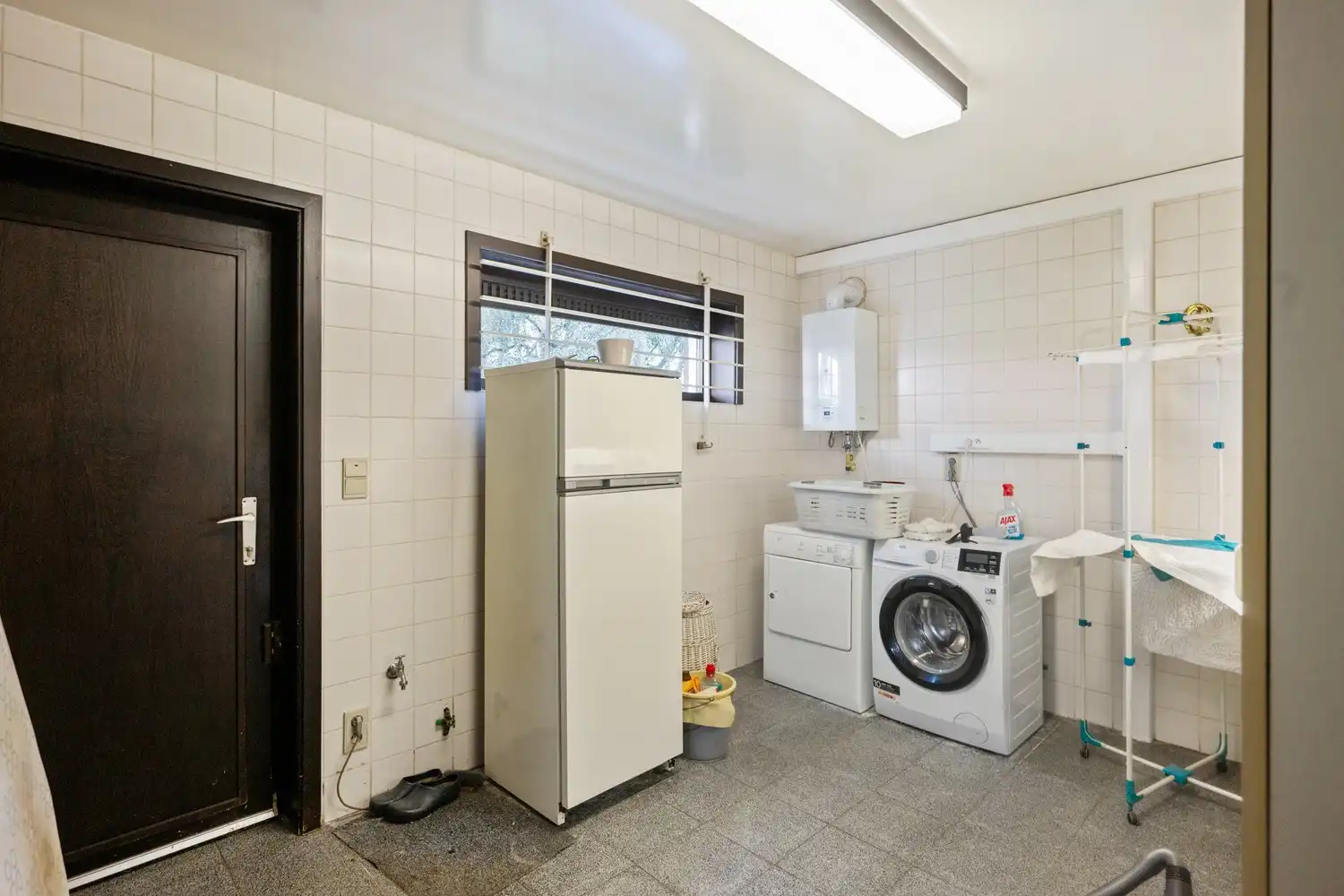 Ruime villa met 5 slpkrs, zwembad en handelsruimte op perceel van 3383m² te Berlaar foto 21