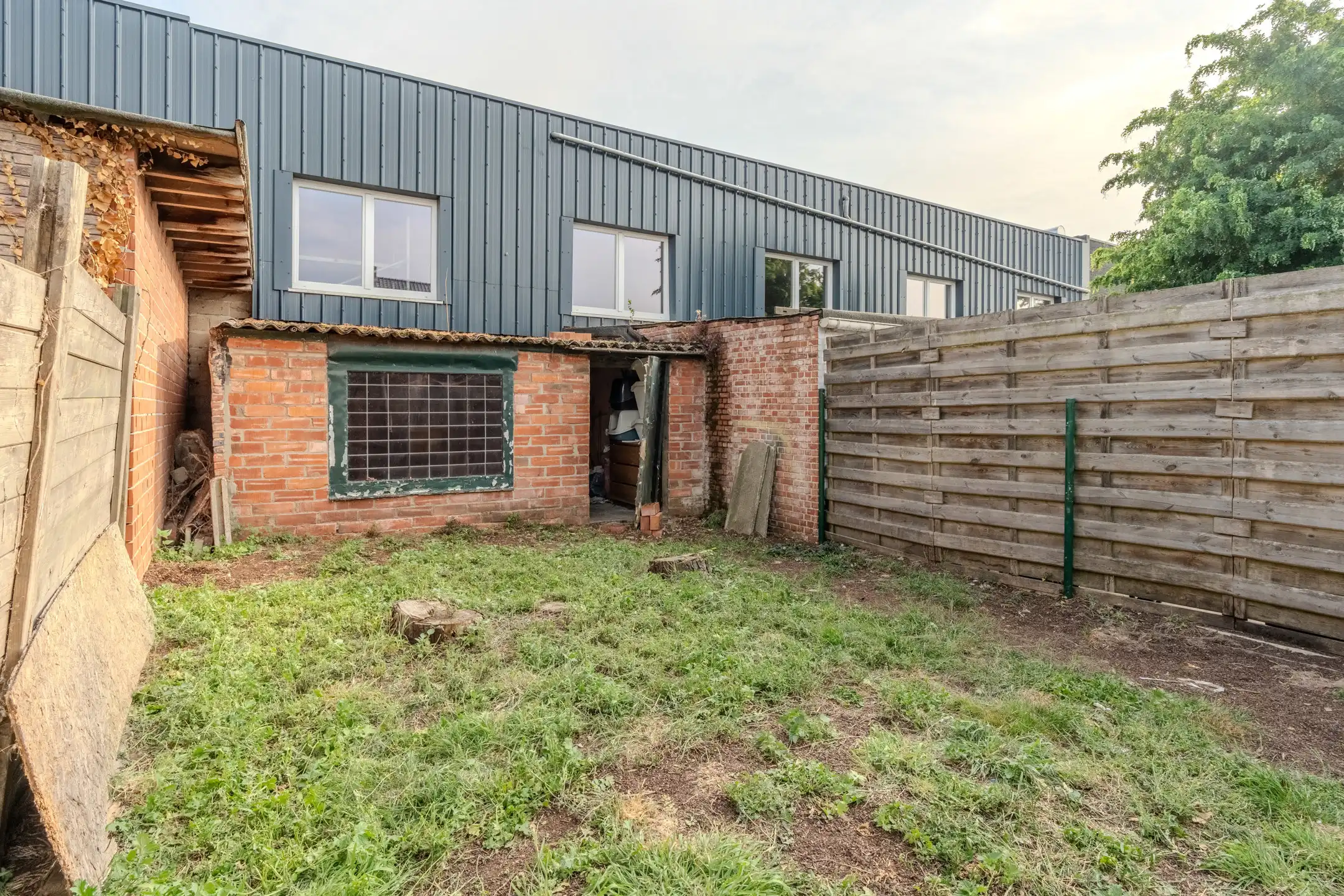 Recent gerenoveerde woning (2023) met 2 slaapkamers en gezellige stadstuin. foto 26