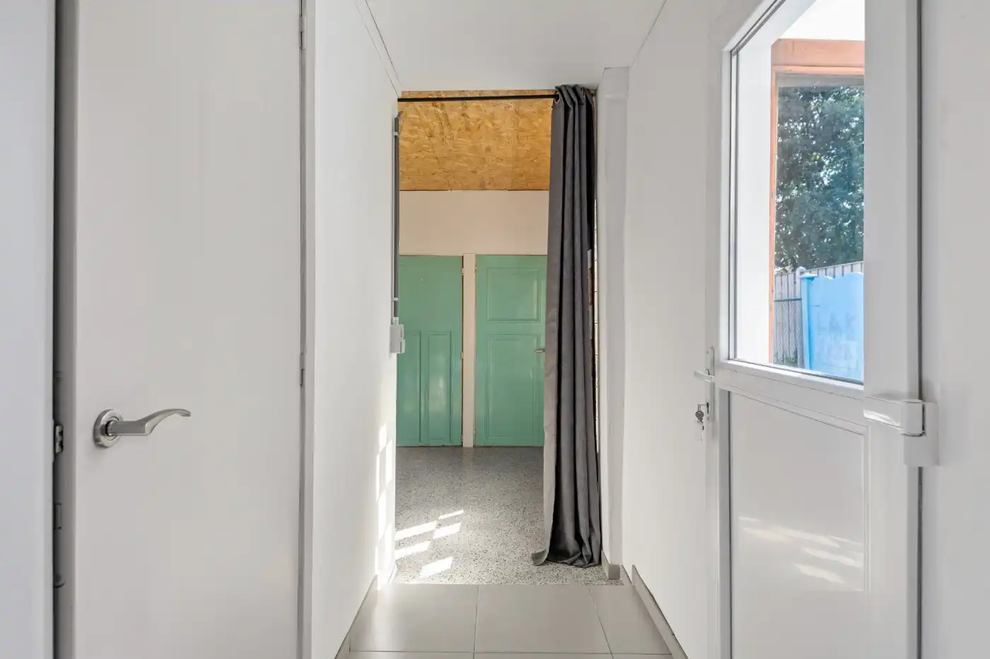 Leuk gelegen laagbouwwoning met 2 slpk. en tuin foto 8